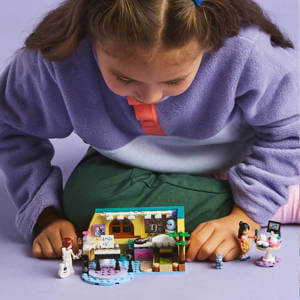 Lego Friends Paisley’s Room 42647